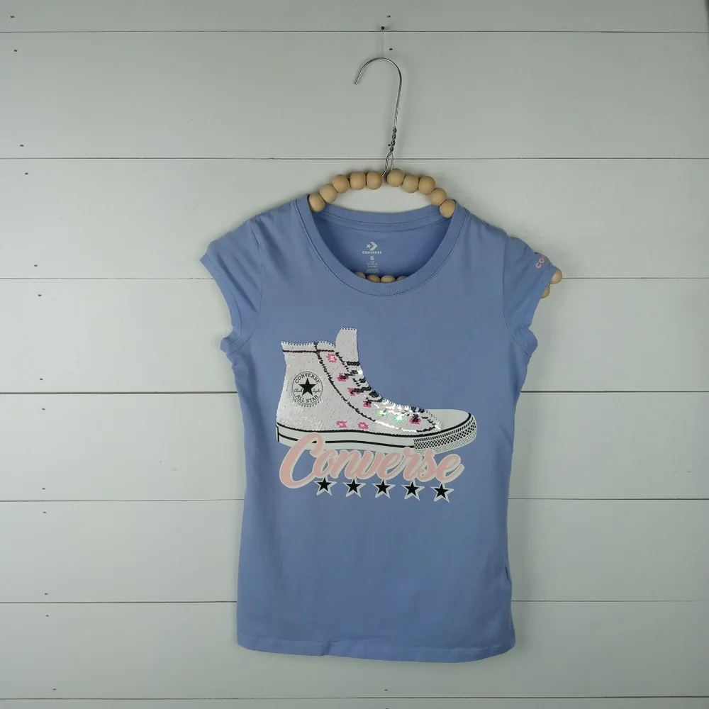 Converse Girls size S periwinkle blue with flip sequins shoe design